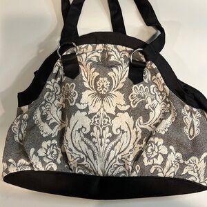 Tsf CLOTH BAG WITH ZIPPER CLOSURE